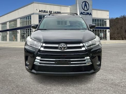 Used 2019 Toyota Highlander Limited AWD/4WD image 2