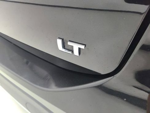 Used 2022 Chevrolet Equinox LT FWD image 12