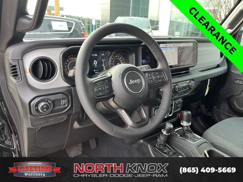 New 2025 Jeep Gladiator Sport AWD/4WD image 6
