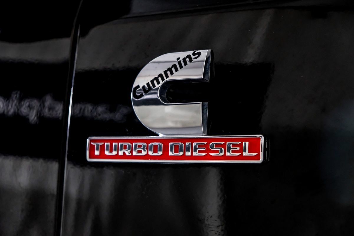 Used 2025 RAM 2500 Laramie AWD/4WD image 45