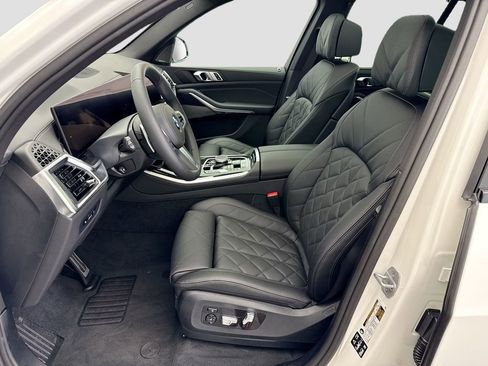 New 2026 BMW X5 xDrive40i w/ M Sport Package image 18
