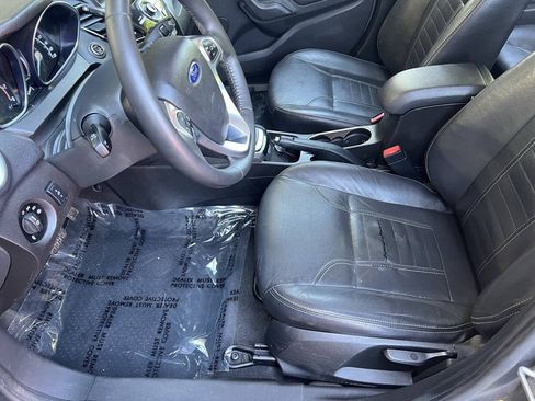 Used 2014 Ford Fiesta Titanium FWD image 9