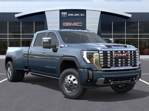 New 2026 GMC Sierra 3500 Denali w/ Denali Reserve Package AWD/4WD image 7