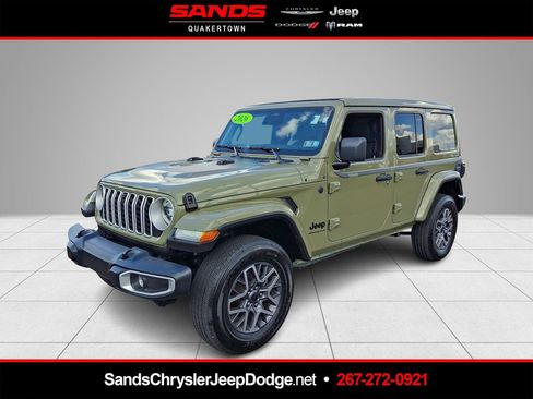 Used 2026 Jeep Wrangler Unlimited Sahara w/ Safety Group AWD/4WD image 1