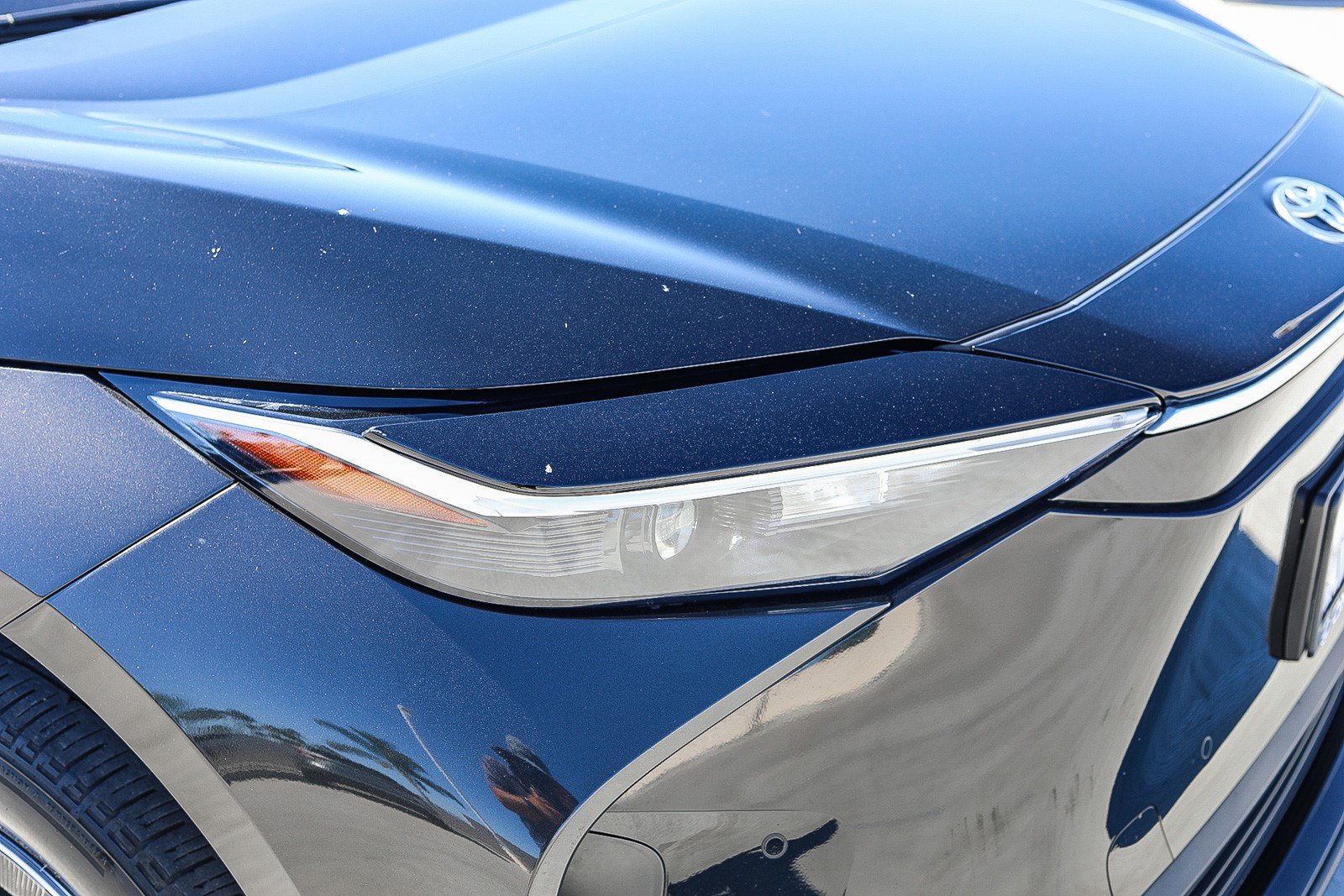 Used 2025 Toyota bZ4X FWD w/ Weather Package image 8