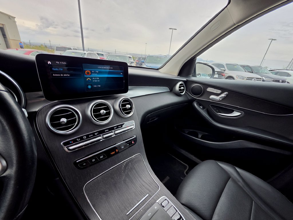Used 2022 Mercedes-Benz GLC 300 image 14