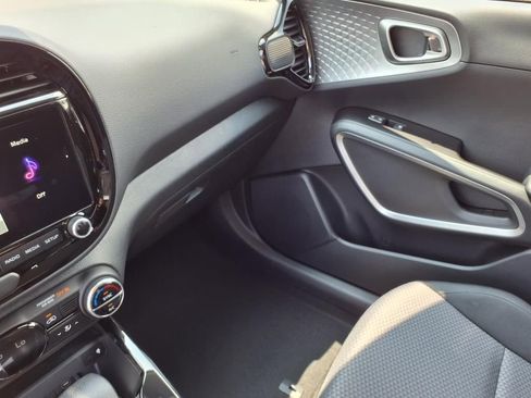 New 2025 Kia Soul S image 26