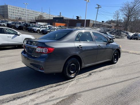 Used 2013 Toyota Corolla L image 8