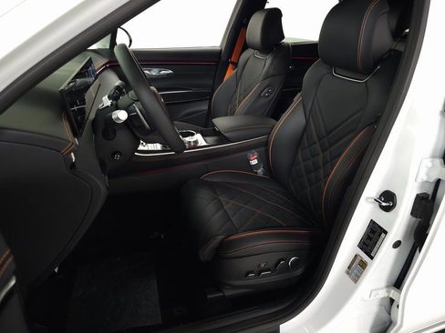 Used 2026 Genesis GV70 3.5T Sport Prestige image 13