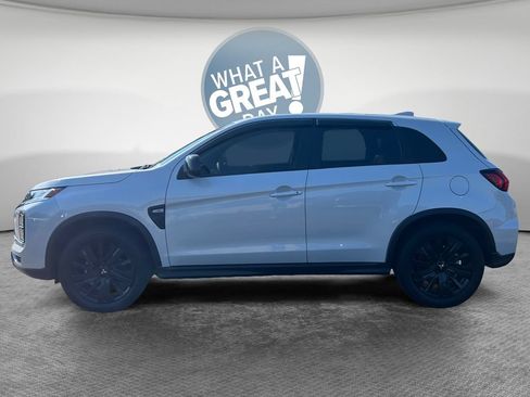 Used 2025 Mitsubishi Outlander Sport LE AWD/4WD image 7