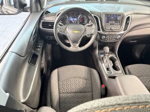 Used 2024 Chevrolet Equinox LT FWD image 9