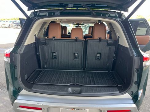Used 2024 Nissan Pathfinder Platinum w/ Cargo Package FWD image 16