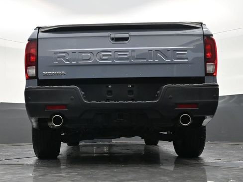 Used 2025 Honda Ridgeline Black Edition image 24
