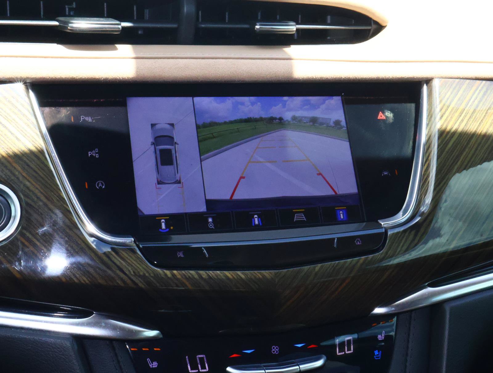 Used 2023 Cadillac XT6 Sport w/ Platinum Package AWD/4WD image 33