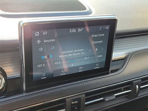 Certified 2022 Lincoln Corsair FWD image 17