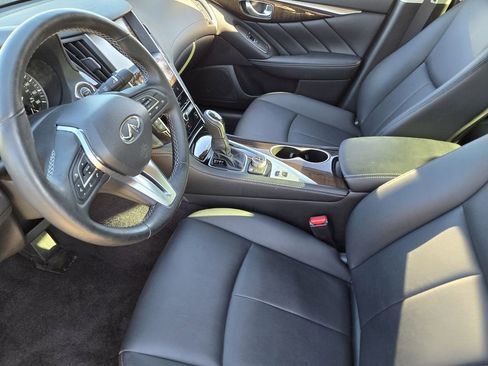 Used 2018 INFINITI Q50 Luxe w/ Essential Package (2.0T Luxe) image 15