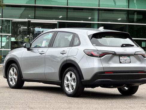 Certified 2025 Honda HR-V LX image 6