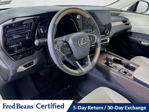 Used 2023 Lexus RX 350 Premium w/ Accessory Package AWD/4WD image 11