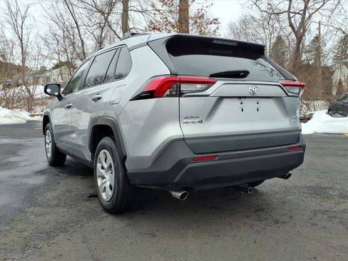 Used 2019 Toyota RAV4 LE w/ Carpet Mat Package image 3