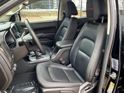 Used 2022 GMC Canyon AT4 w/ Trailering Package image 6