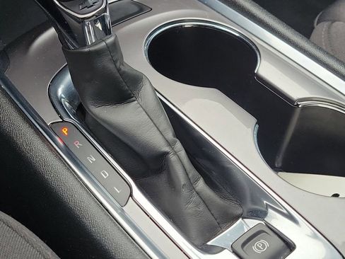 Used 2022 Chevrolet Malibu LT image 29