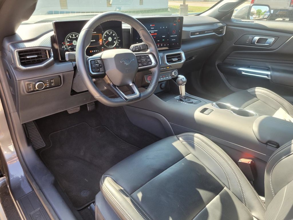 Used 2026 Ford Mustang Premium RWD image 2