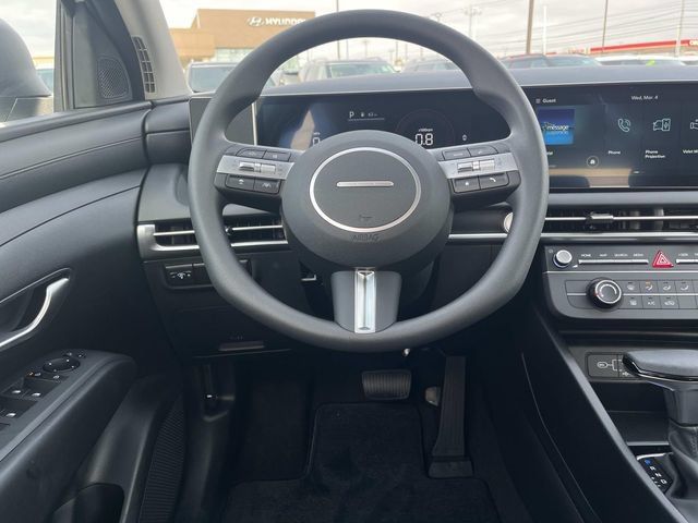 New 2026 Hyundai Tucson SE FWD image 13