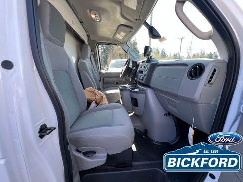 New 2026 Ford E-350 and Econoline 350 Super Duty w/ Interior Upgrade Package RWD image 15
