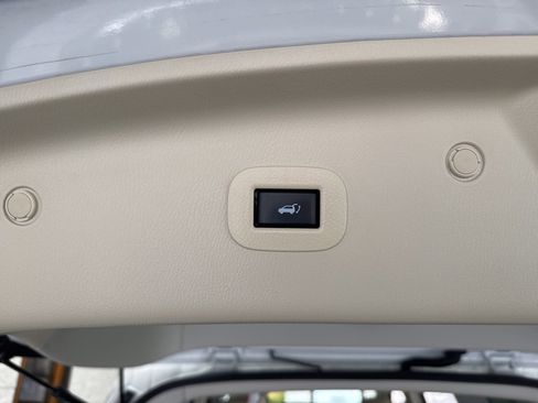 Used 2022 INFINITI QX80 Luxe w/ Cargo Package image 12