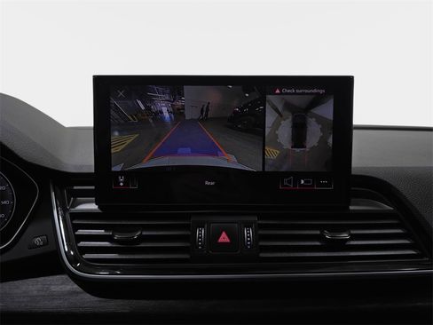 Certified 2025 Audi Q5 2.0T Premium Plus w/ Premium Plus Package image 23