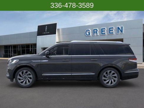 New 2024 Lincoln Navigator L Reserve image 3