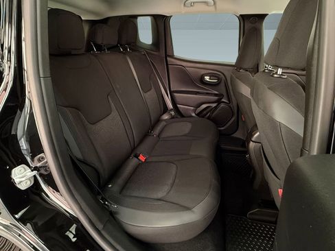 Used 2023 Jeep Renegade Trailhawk image 24