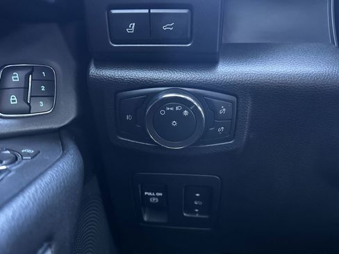 Used 2019 Ford Expedition Limited w/ Equipment Group 303A image 18