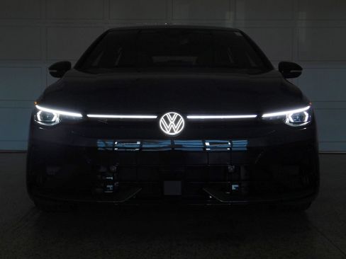 Used 2026 Volkswagen Golf AWD/4WD image 13