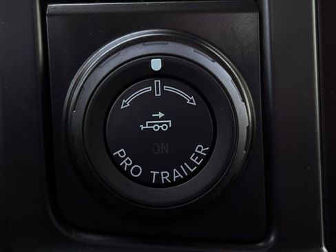 Used 2023 Ford F250 Lariat w/ Lariat Ultimate Package AWD/4WD image 21