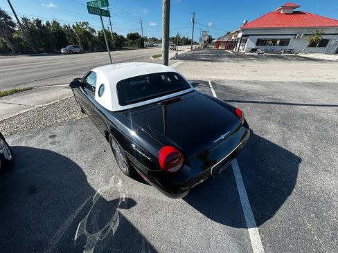 Used 2002 Ford Thunderbird RWD image 14