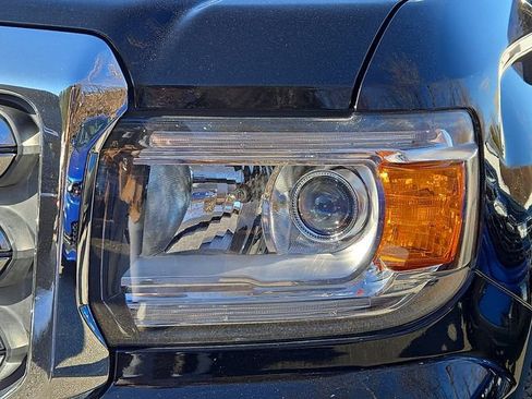 Used 2015 GMC Canyon SLT image 11