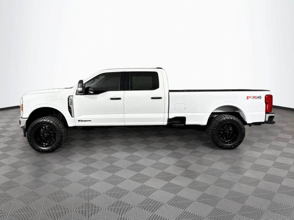 Used 2025 Ford F350 XLT w/ FX4 Off-Road Package AWD/4WD image 4