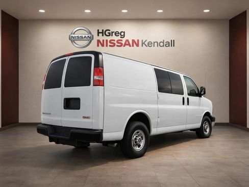 Used 2016 GMC Savana 2500 image 6