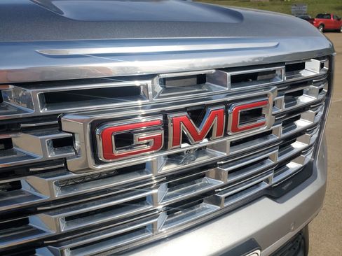 Used 2024 GMC Acadia Denali w/ Super Cruise Package image 38