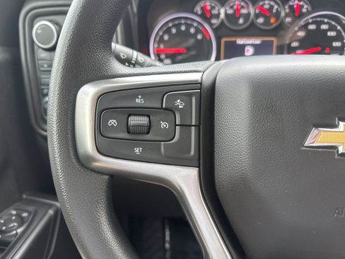 Used 2021 Chevrolet Silverado 1500 Custom w/ Custom Max Trailering Package AWD/4WD image 17
