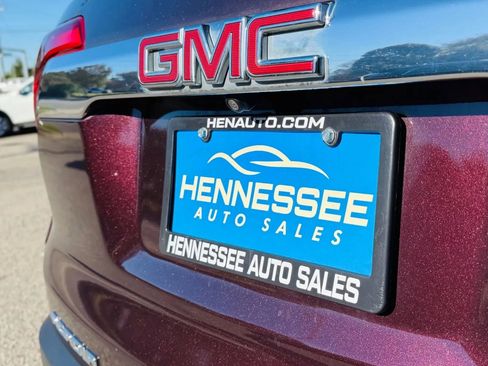 Used 2018 GMC Acadia SLE image 19
