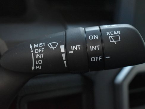 Used 2025 Toyota 4Runner TRD Sport AWD/4WD image 25