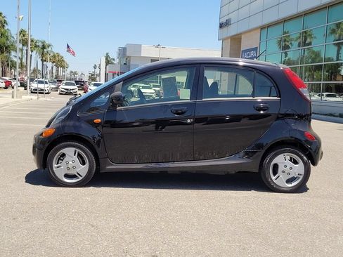 Used 2016 Mitsubishi i ES RWD image 9