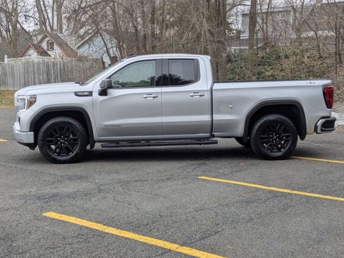 Used 2022 GMC Sierra 1500 Elevation w/ Preferred Package image 4