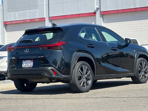 Used 2019 Lexus UX 200 F Sport w/ F Sport Premium Package FWD image 5