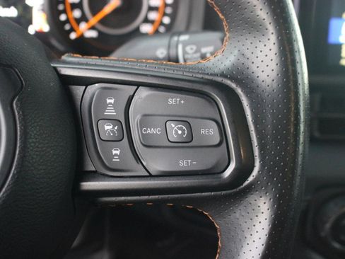 Used 2024 Jeep Gladiator Mojave image 21