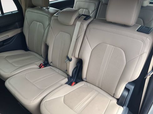 Used 2024 Ford Expedition Max Limited AWD/4WD image 13