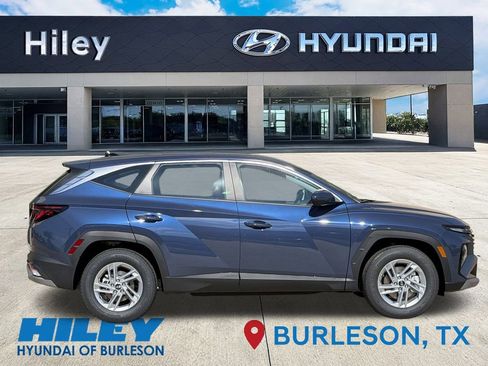 New 2026 Hyundai Tucson SE image 3