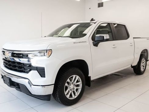 Used 2022 Chevrolet Silverado 1500 LT image 6